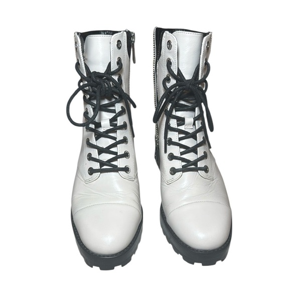 Michael Kors Woman’s White Leather Combat Boots with Black Rubber Soles Size 6.5 - Picture 1 of 16